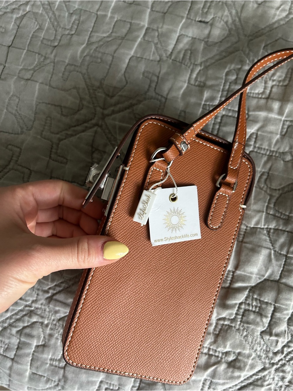 NWT BRAND NEW Leather Crossbody Phone Bag in Tan - Picture 7 of 11
